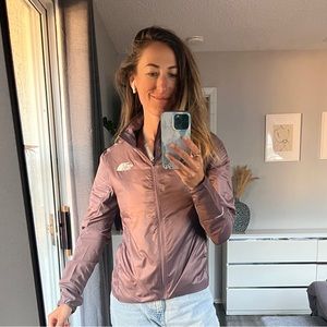 Brand new THE NORTH FACE WINTER WARM JACKET WOMEN' in graphite purple!